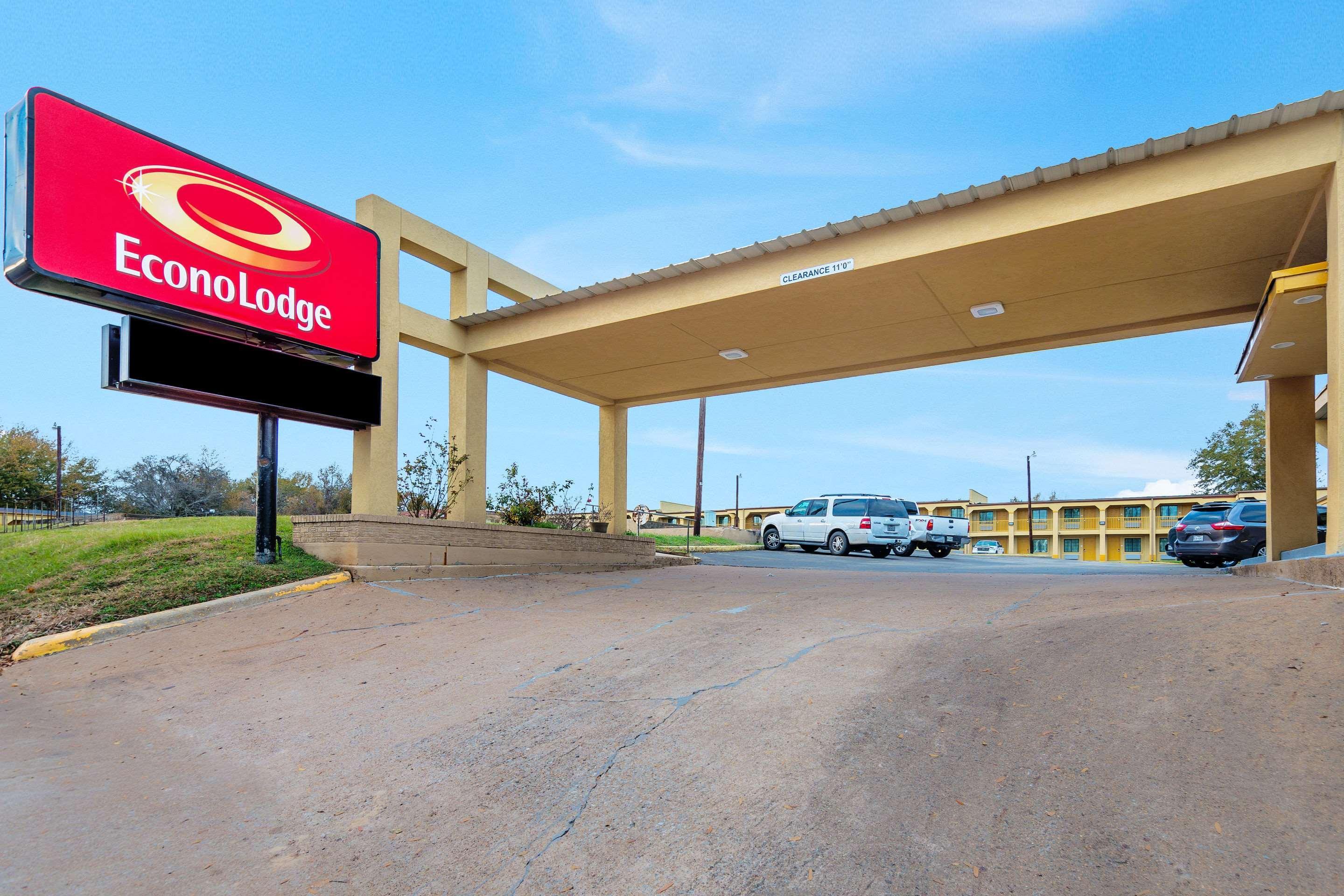 Super 8 By Wyndham Palestine Tx Hotel Eksteriør billede