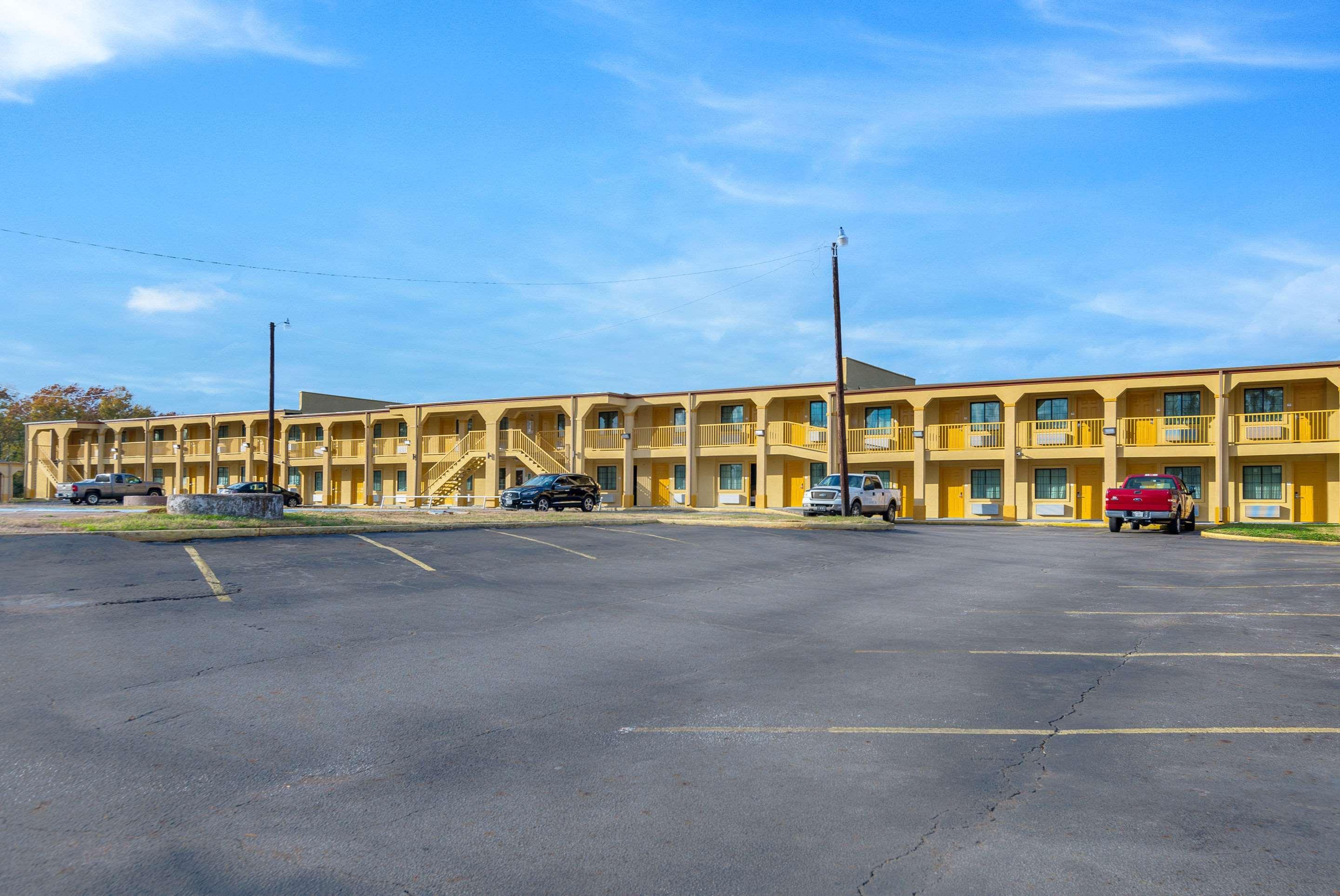 Super 8 By Wyndham Palestine Tx Hotel Eksteriør billede